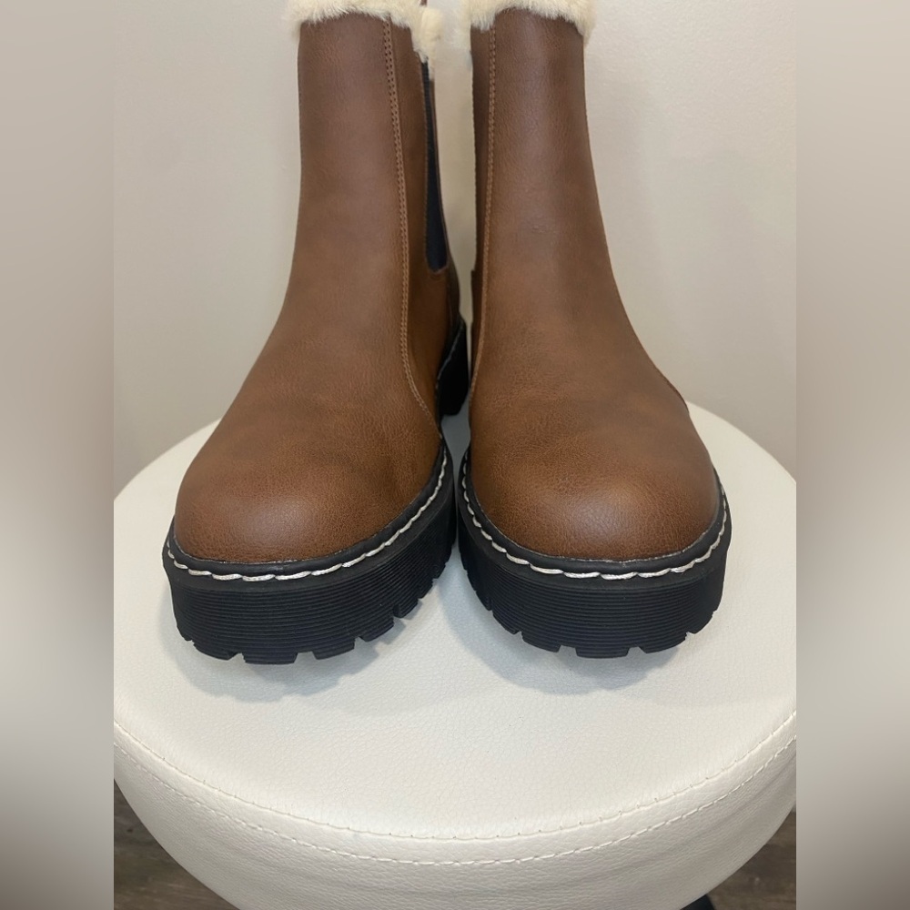 Portland Boot Company Women's Faux Fur Trim Chelsea Boot Brown - Picture 2 of 7